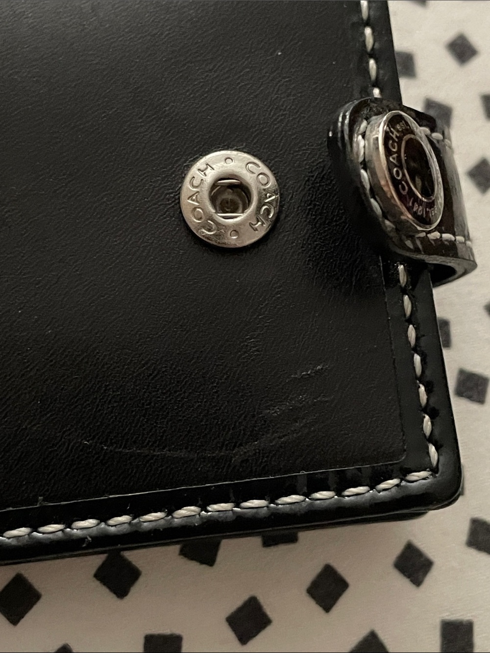 Mini Coach Bifold Photo Holder Wallet - Picture 5 of 7